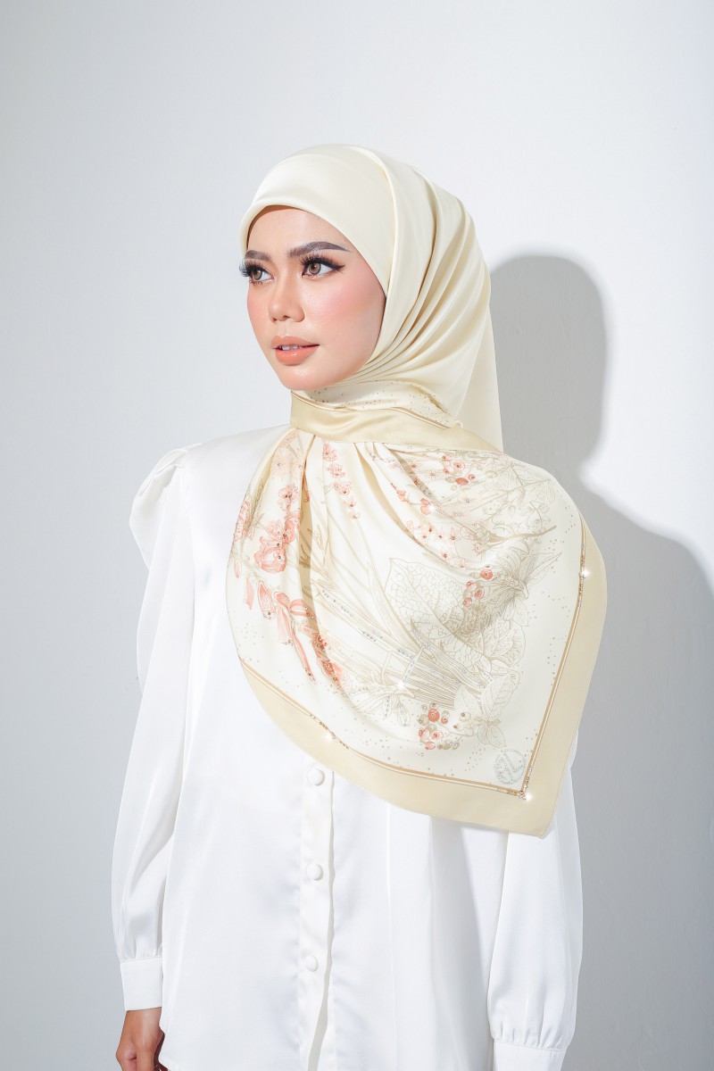 SQUARE TILLIE PRINTED DIAMOND