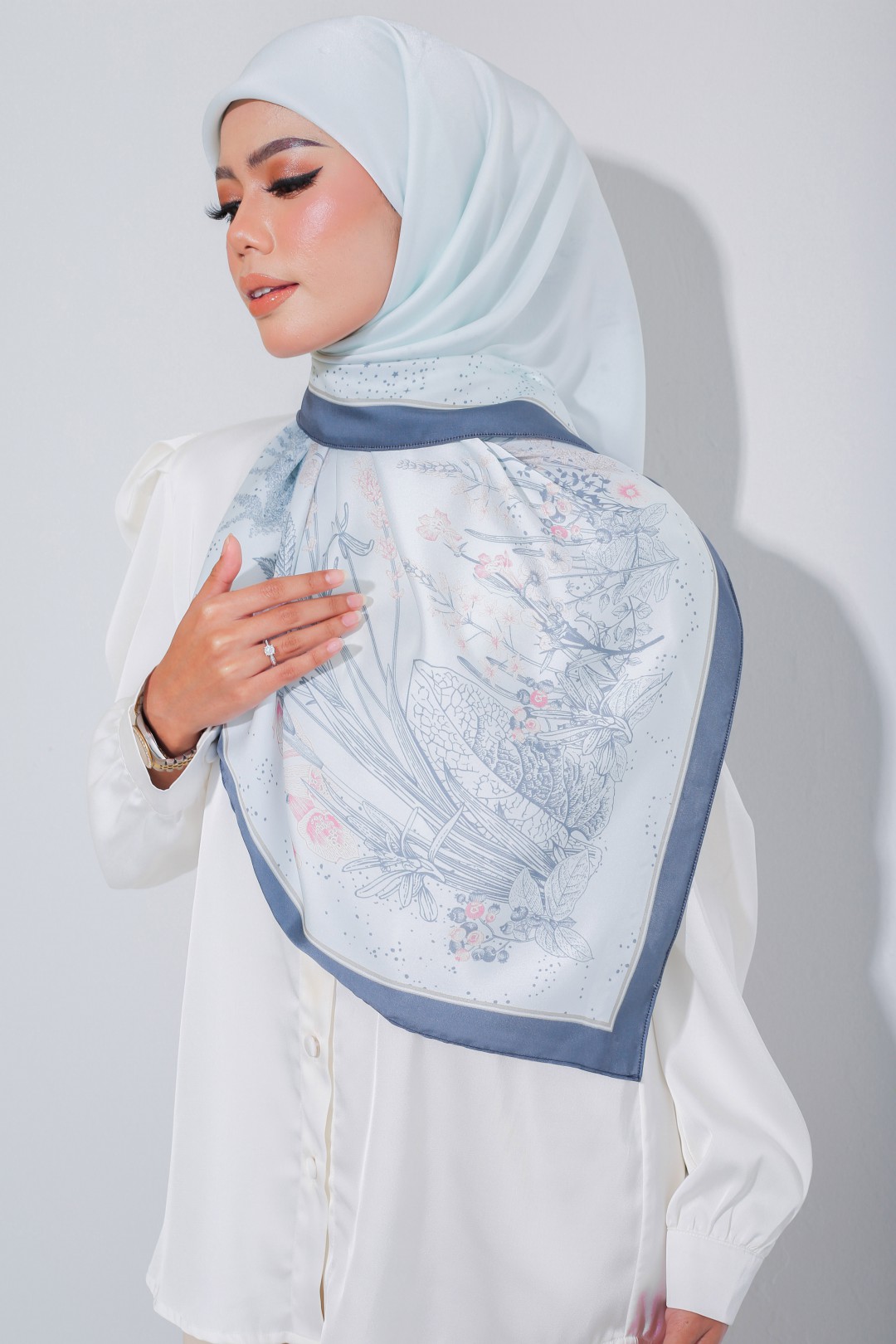 SQUARE TILLIE PRINTED