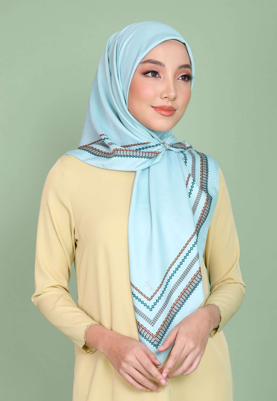 SQ HAZEL TWIST TWILL PTD 190