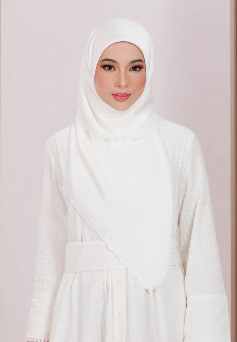 SQ 298 GRACE EMBROIDERY PLAIN DIAMOND