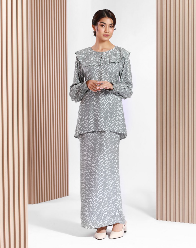 ZANIAH BAJU KURUNG