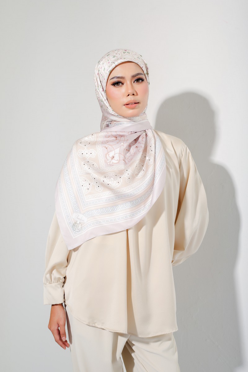 SQUARE ZARELA PRINTED DIAMOND