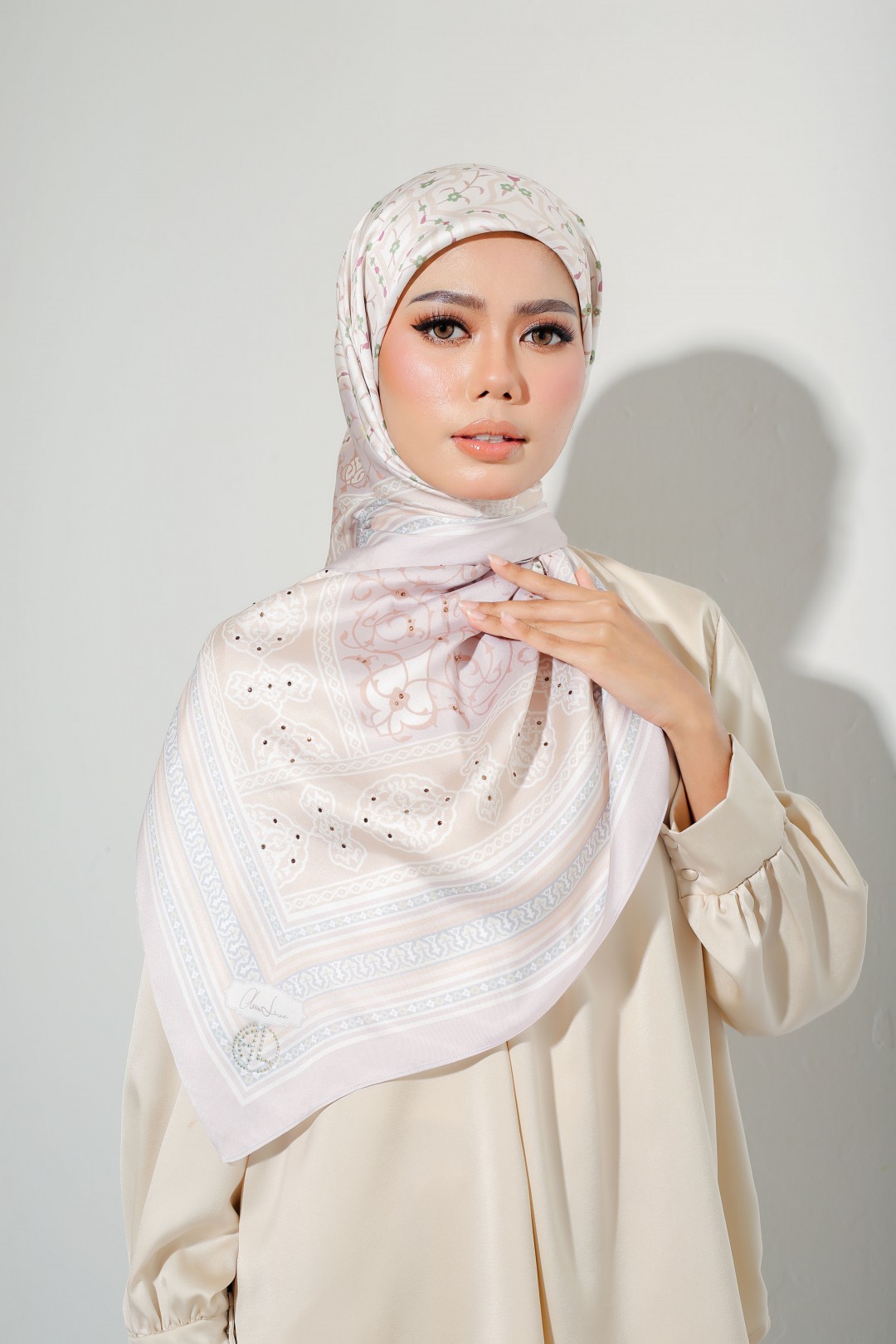 SQUARE ZARELA PRINTED DIAMOND