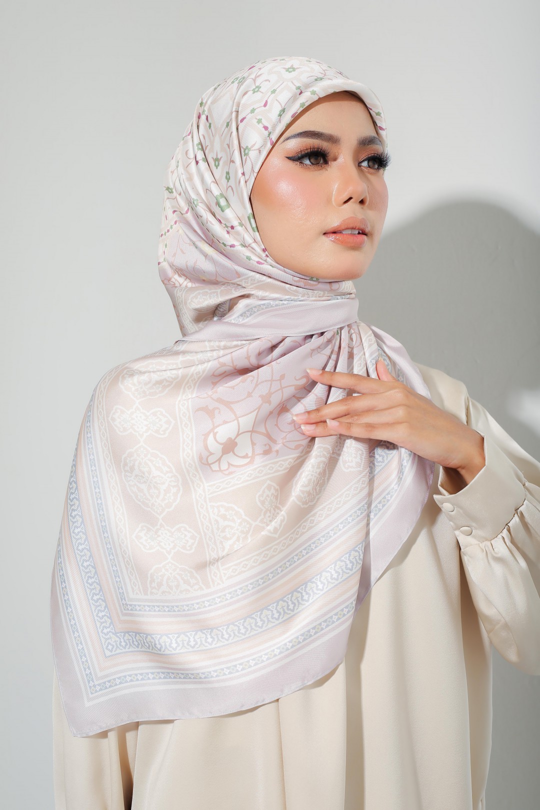 SQUARE ZARELA PRINTED
