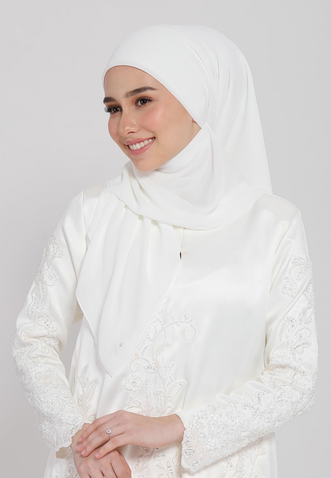 AQAD SQUARE BRIDAL