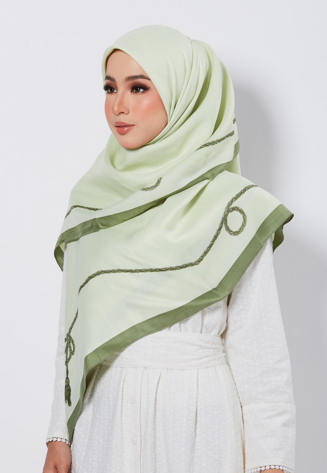 SQ 199 MAYRAA JACQUARD TWILL