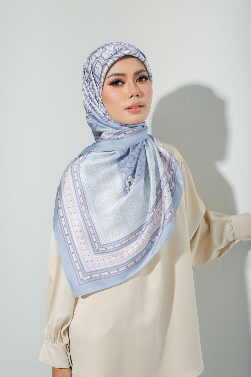SQUARE ZARELA PRINTED